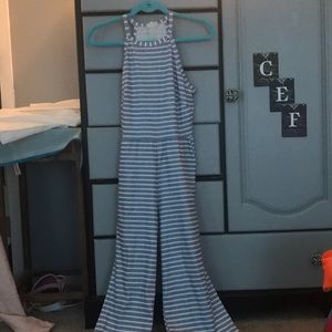 Comfy summer jumpsuit with tie for around waist!